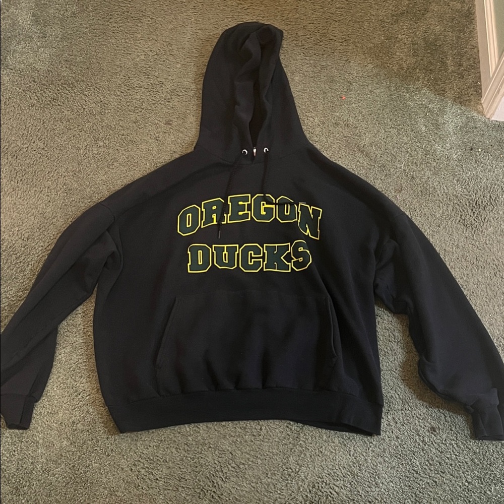 Oregon Ducks Hanes 2XL Black Hoodie in good condition w/ pocket